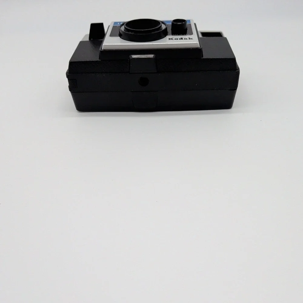 Vintage Kodak Instamatic X-30 Point & Shoot Film Camera Collectible Untested